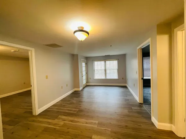 $325,000 | 40 Eastern Avenue, Unit 104, Manchester, NH 03104