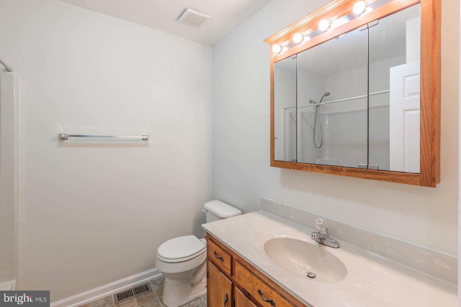 11720 Gordon Road Fredericksburg, VA 22407 - Photo 16 of 27 Gallery Image 16