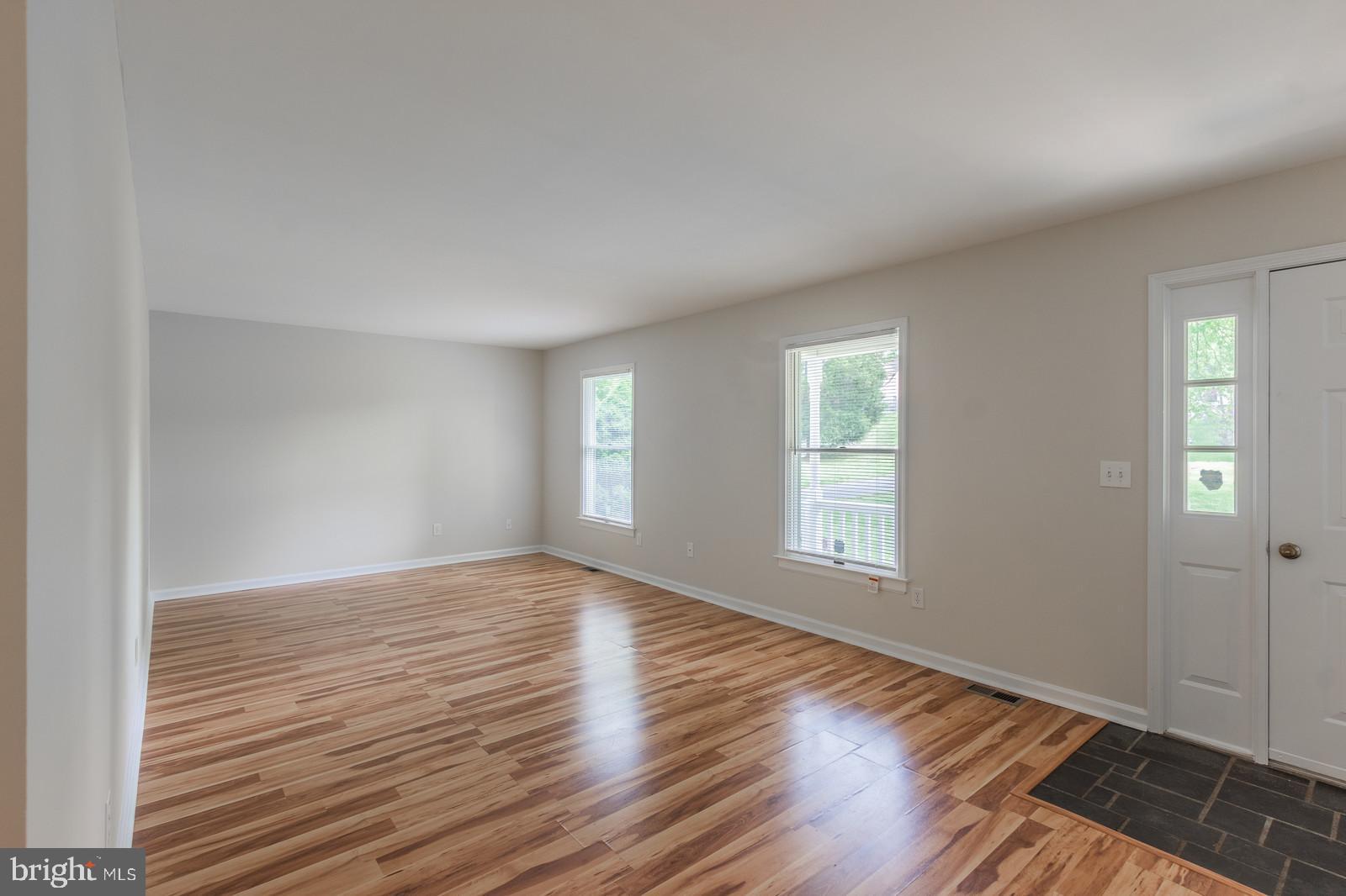 11720 Gordon Road Fredericksburg, VA 22407 - Photo 7 of 27 Gallery Image 7