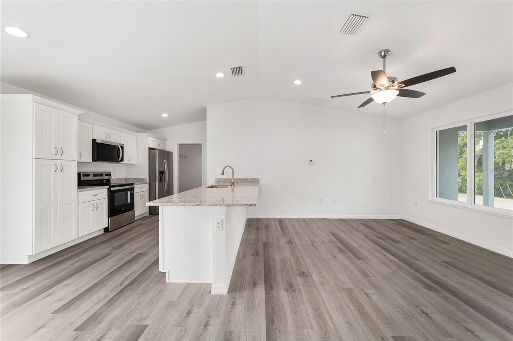 13078 Northeast 7th Loop Silver Springs, FL 34488 - Photo 14 of 56