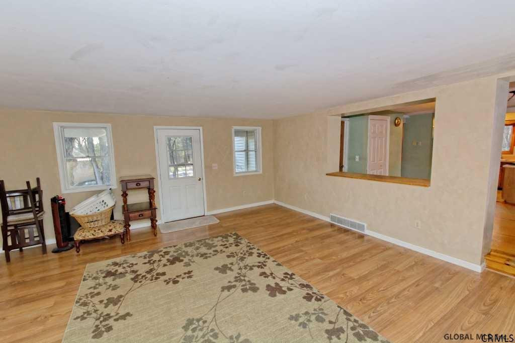 183 East Gregg Road Rotterdam, NY 12306 - Photo 13 of 25 Photo 13