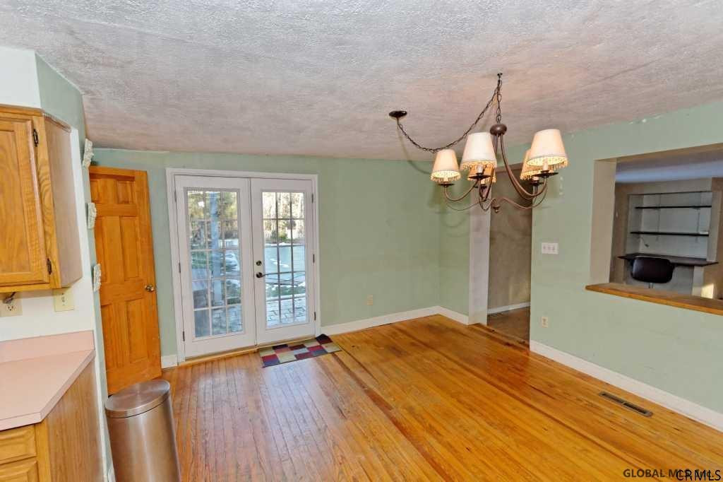 183 East Gregg Road Rotterdam, NY 12306 - Photo 8 of 25 Photo 8