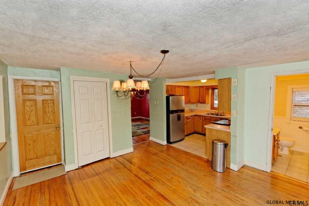 183 East Gregg Road Rotterdam, NY 12306 - Photo 10 of 25 Photo 10