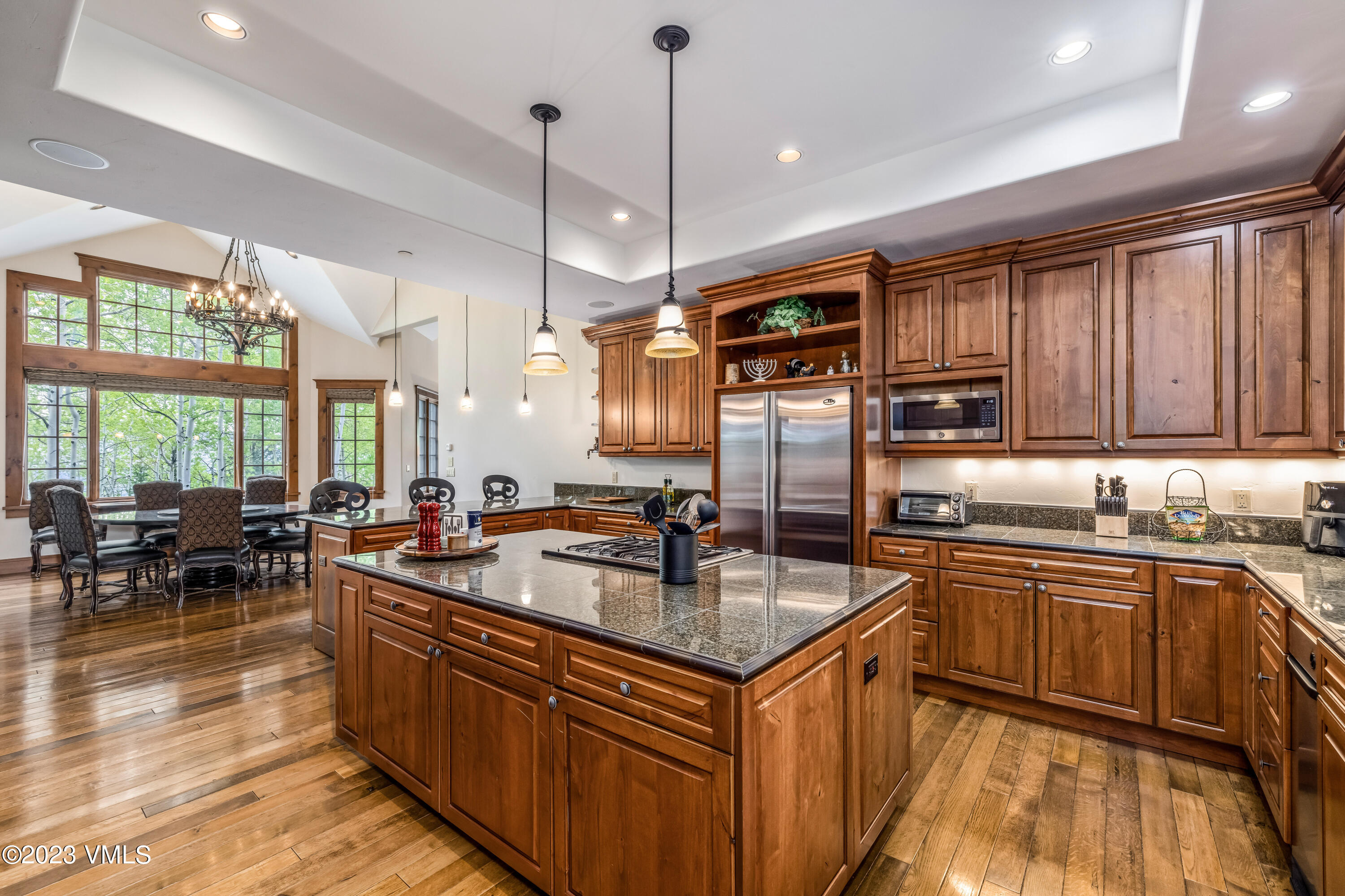 181 Summit Trail Edwards, CO 81632 - Photo 15 of 40 a kitchen with lots of counter top space