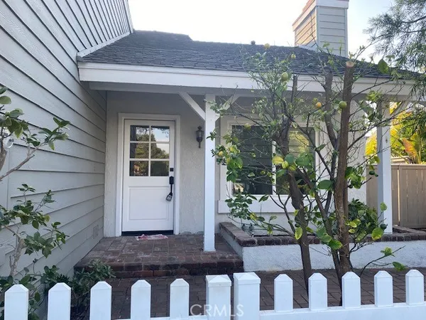 $4,100 | 12 Amberleaf, Irvine, CA 92614