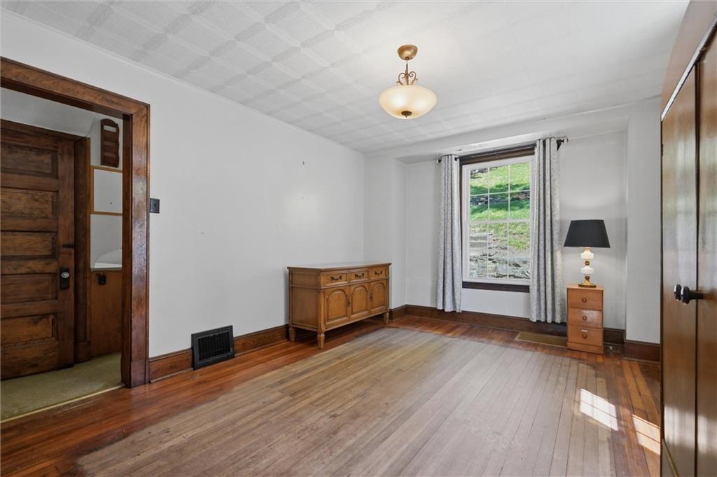 727 High Street Freeport, PA 16229 - Photo 4 of 50