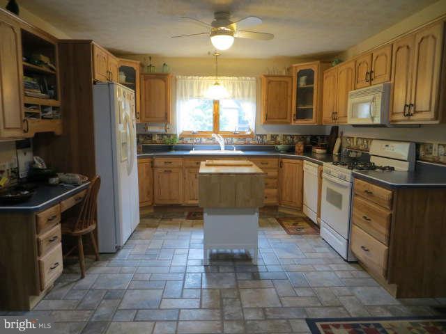 220 Christopher Road Warwick, MD 21912 - Photo 11 of 24 KITCHEN
