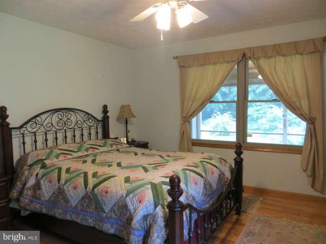 220 Christopher Road Warwick, MD 21912 - Photo 14 of 24 MASTER BEDROOM