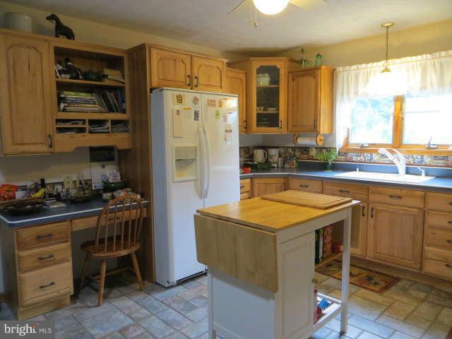 220 Christopher Road Warwick, MD 21912 - Photo 9 of 24 KITCHEN