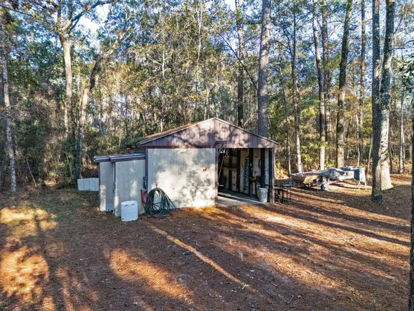 $249,000 | 22 Berry Road, Sopchoppy, FL 32358