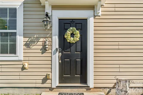 a view of a entryway of the house