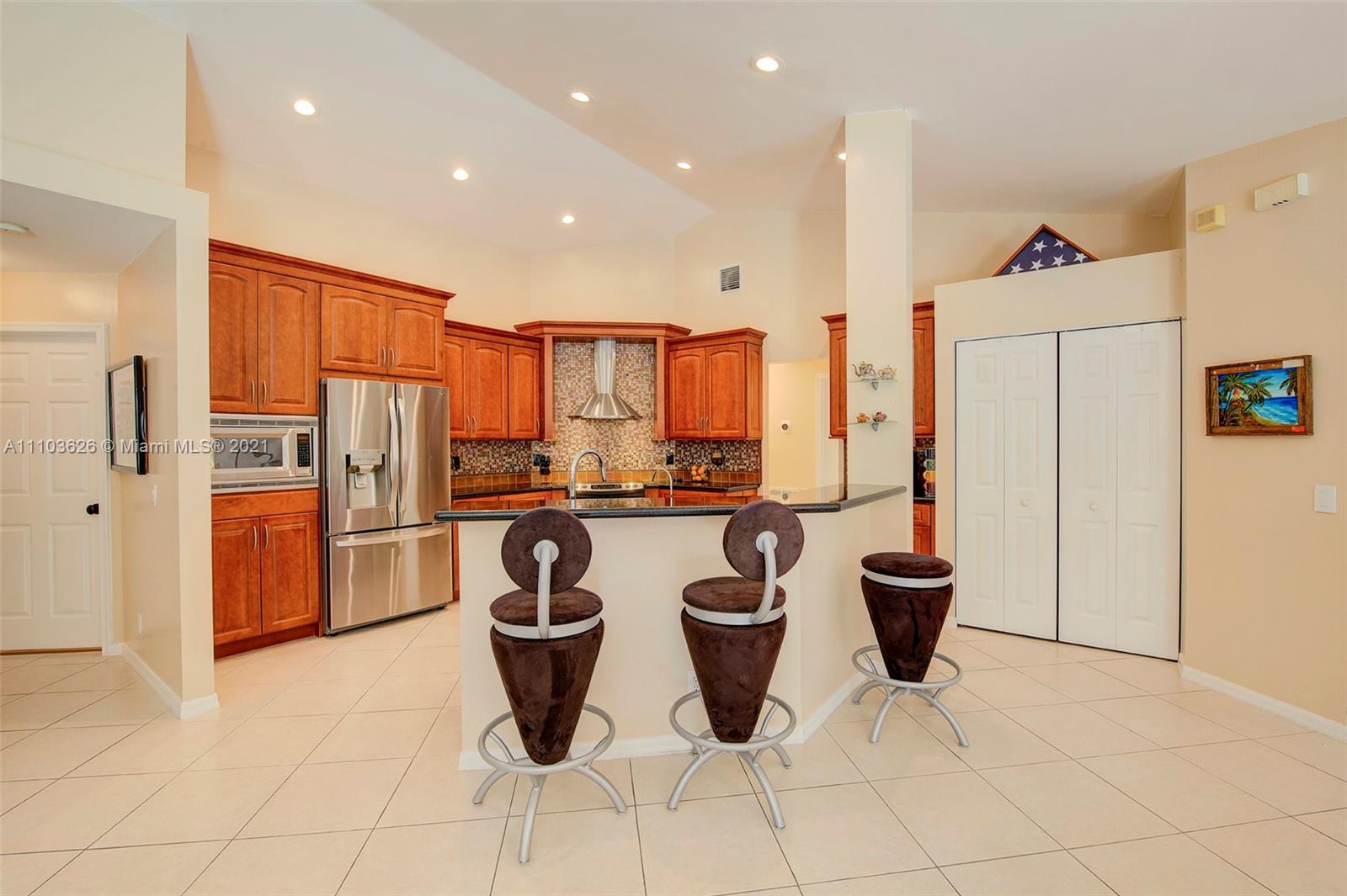 3203 Ridge Trace Davie, FL 33328 - Photo 12 of 44 Gallery Image 12