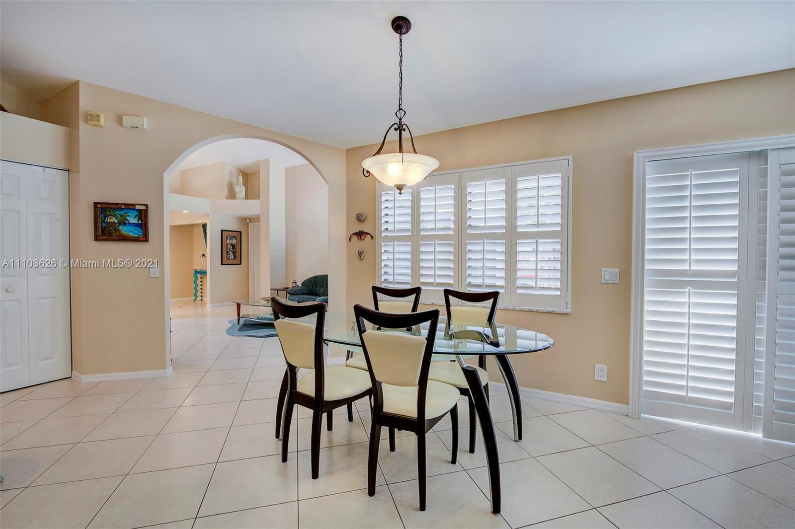 3203 Ridge Trace Davie, FL 33328 - Photo 18 of 44 Gallery Image 18
