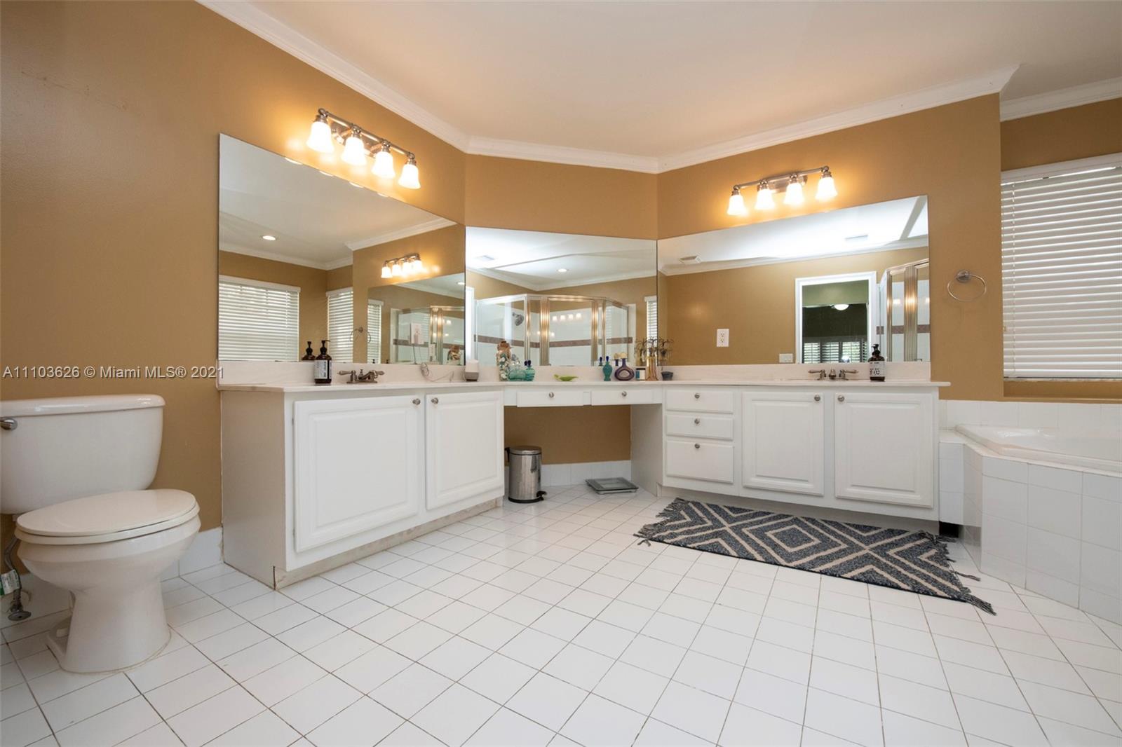 3203 Ridge Trace Davie, FL 33328 - Photo 22 of 44 Gallery Image 22