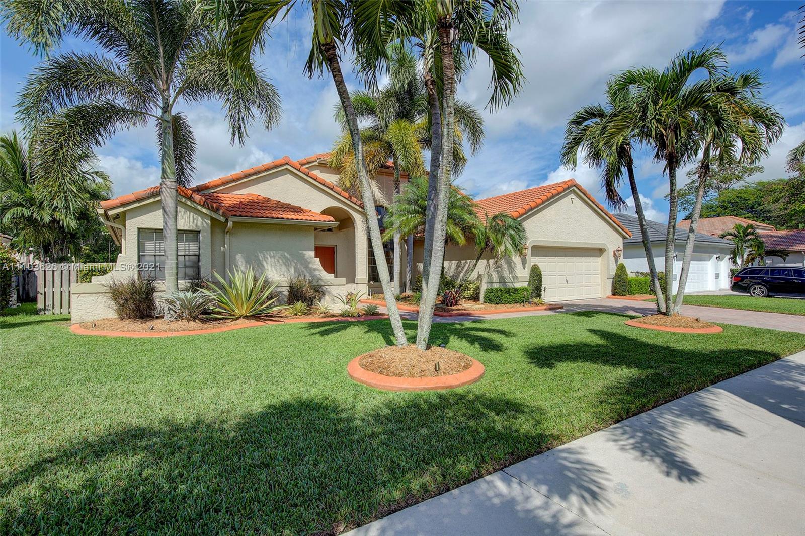 3203 Ridge Trace Davie, FL 33328 - Photo 3 of 44 Gallery Image 3