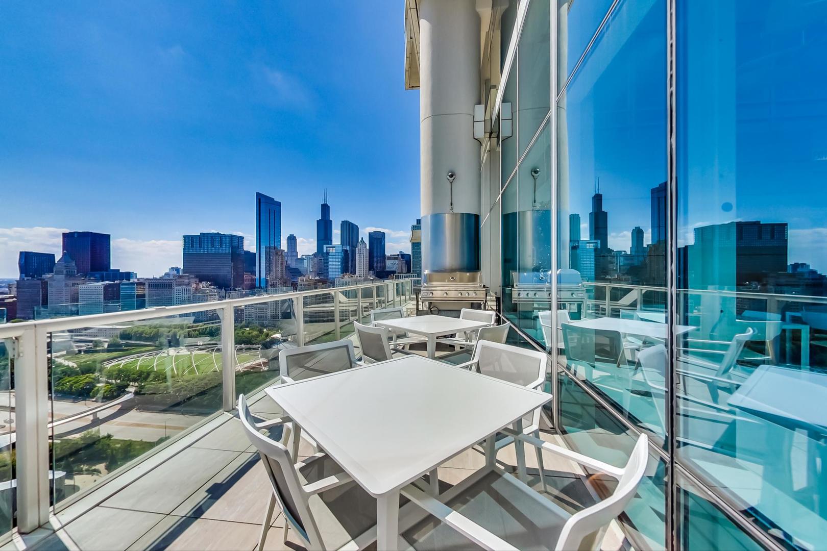 340 East Randolph Street, Unit 4901 Chicago, IL 60601 - Photo 48 of 50