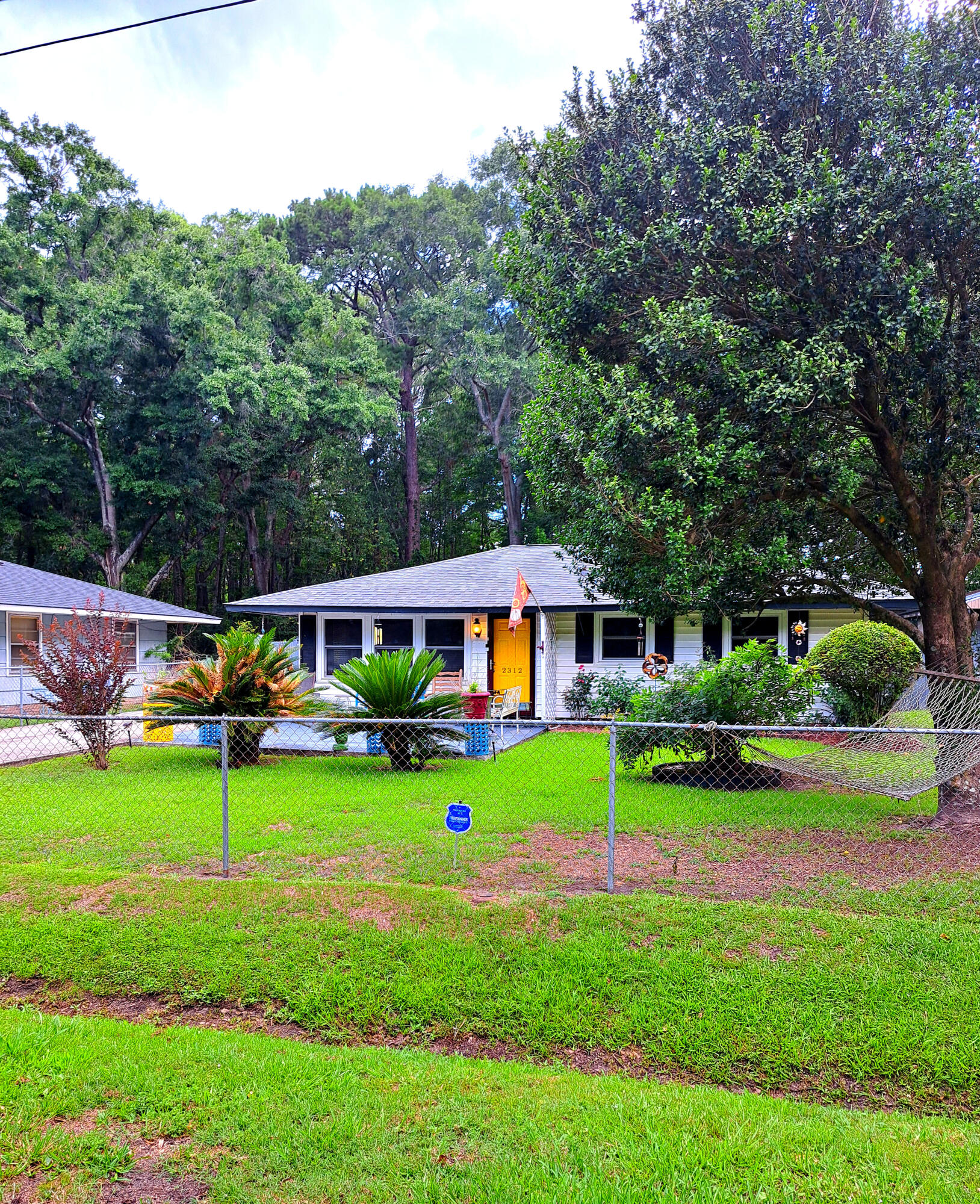 2312 Falcon Road North Charleston, SC 29406 - Photo 2 of 15