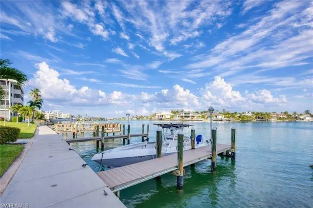 $750,000 | 3000 Gulf Shore Boulevard North, Unit 212, Naples, FL 34103