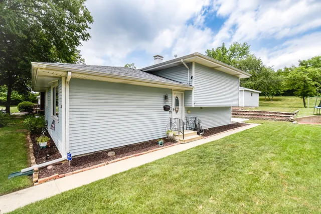 $295,000 | 1021 Otis Avenue, Rockdale, IL 60436