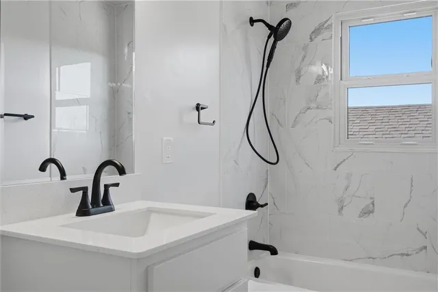 $269,900 | 332 Woods Avenue, Excelsior Springs, MO 64024