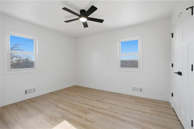 $269,900 | 332 Woods Avenue, Excelsior Springs, MO 64024