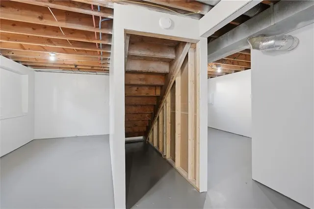 $269,900 | 332 Woods Avenue, Excelsior Springs, MO 64024