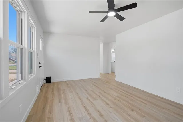 $269,900 | 332 Woods Avenue, Excelsior Springs, MO 64024