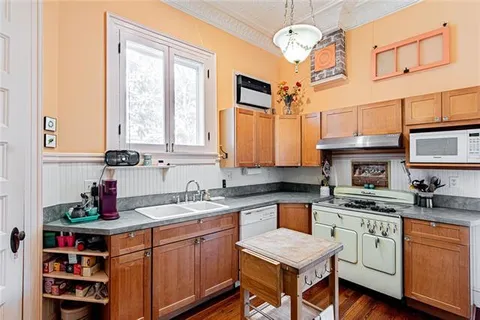 $699,000 | 3025 Ursulines Avenue, New Orleans, LA 70119