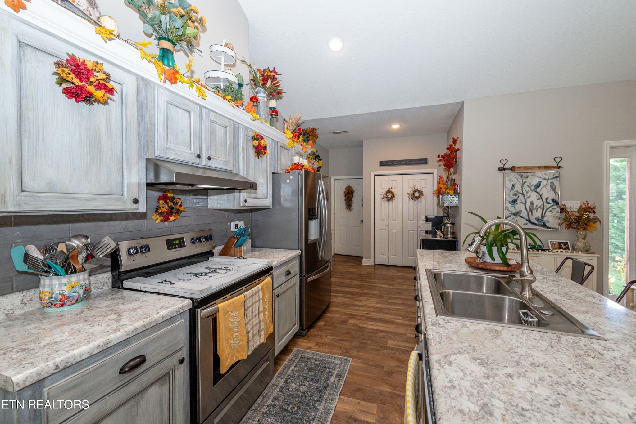 549 Sandy Springs Road Maryville, TN 37803 - Photo 5 of 34 Gallery Image 5