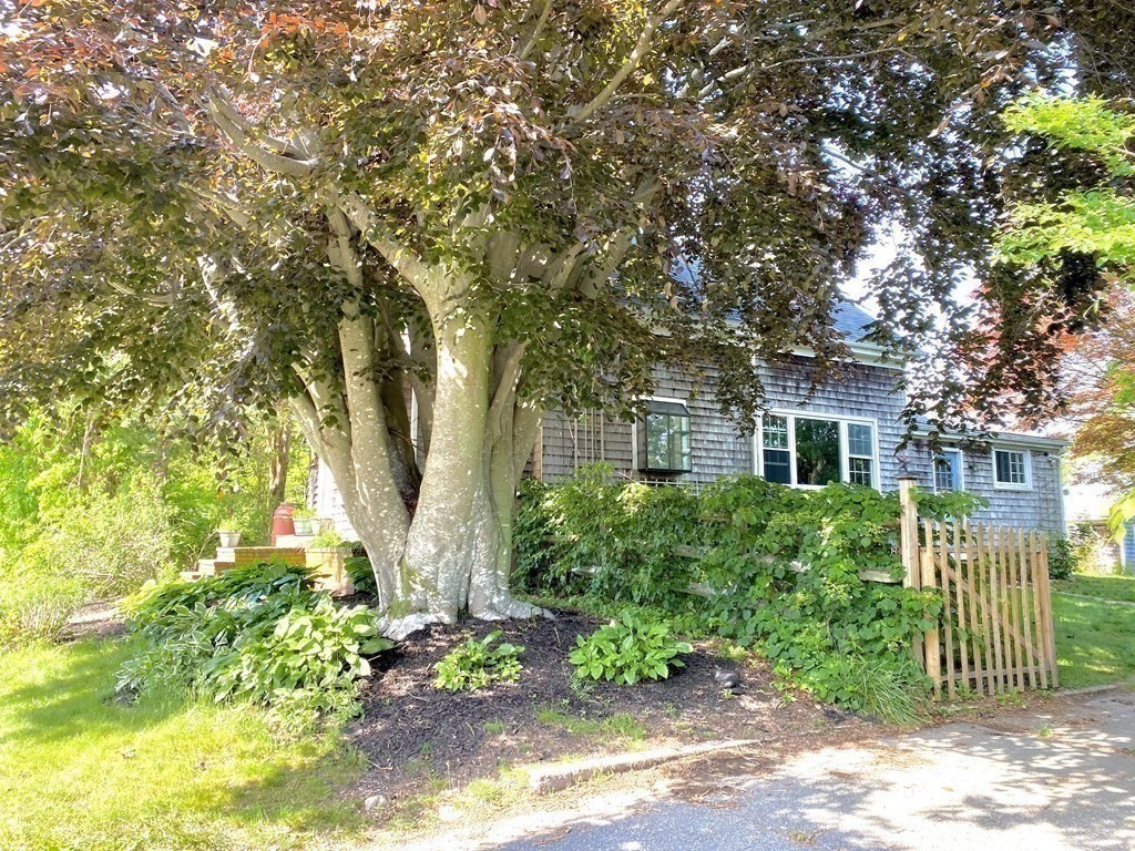 535 Sconticut Neck Road Fairhaven, MA 02719 - Photo 13 of 42 Gallery Image 13