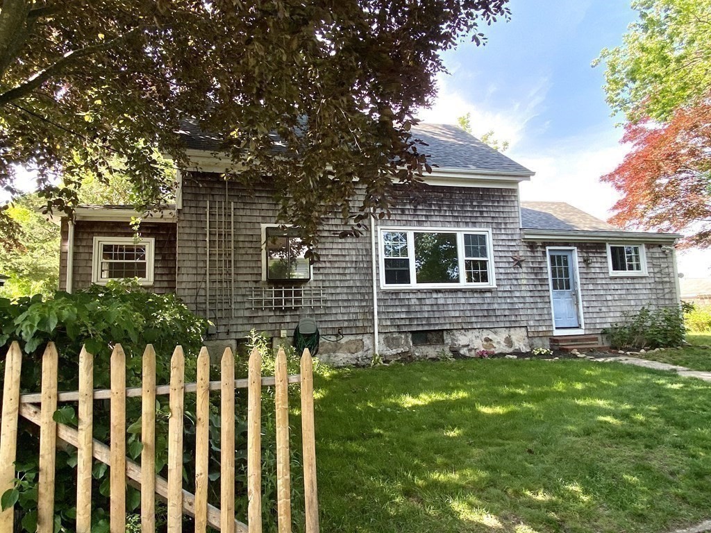 535 Sconticut Neck Road Fairhaven, MA 02719 - Photo 15 of 42 Gallery Image 15