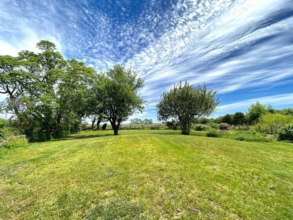 535 Sconticut Neck Road Fairhaven, MA 02719 - Photo 8 of 42 Gallery Image 8