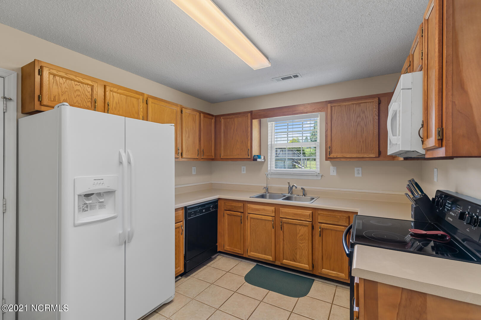 384 Riggs Road Hubert, NC 28539 - Photo 14 of 34 14