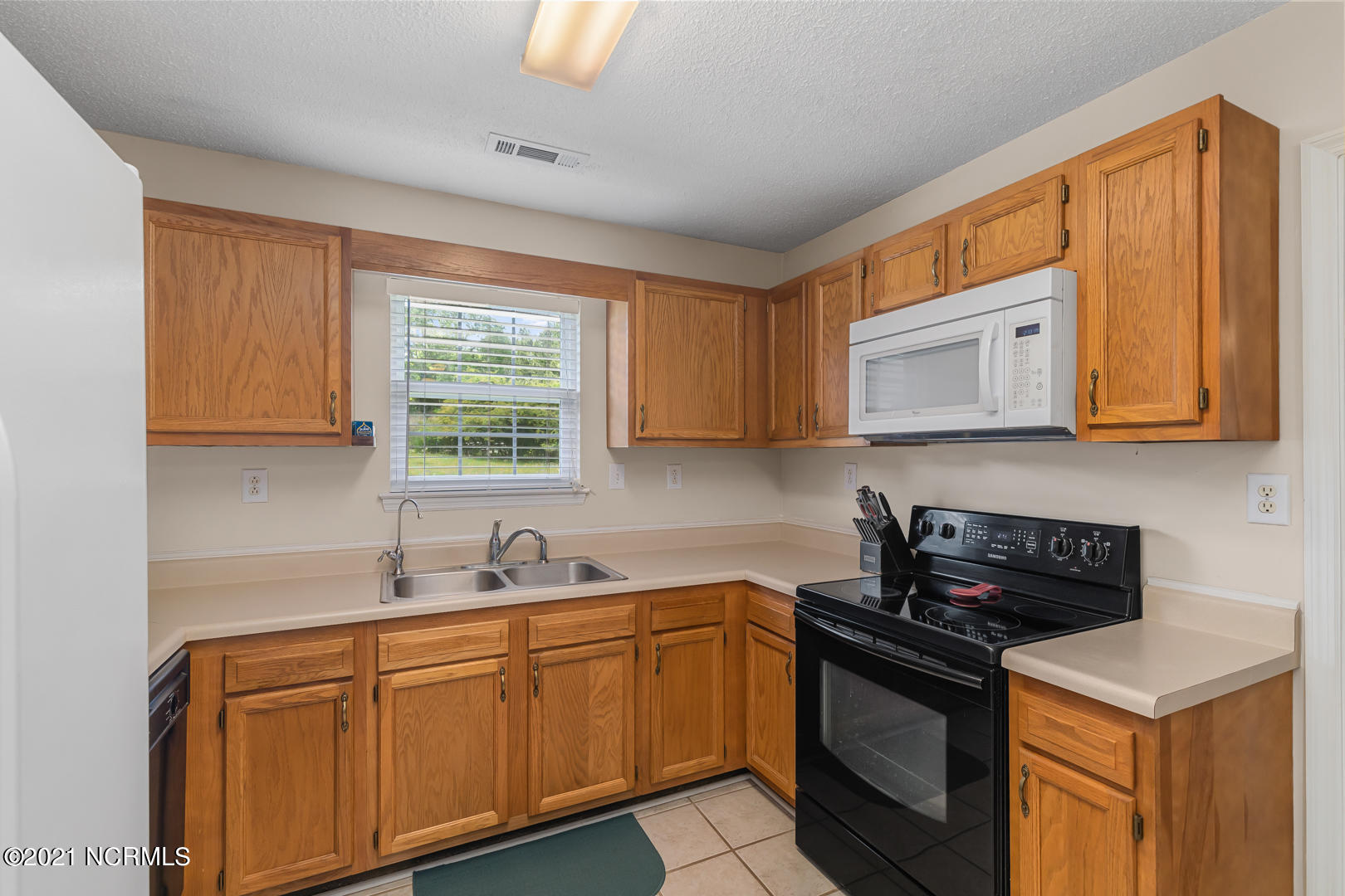 384 Riggs Road Hubert, NC 28539 - Photo 16 of 34 16