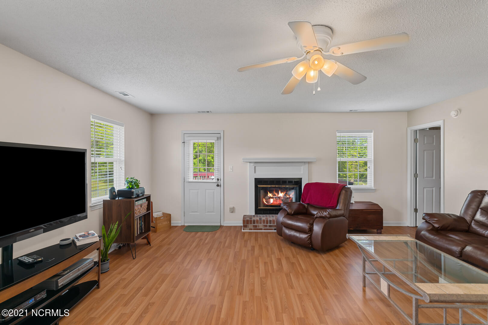 384 Riggs Road Hubert, NC 28539 - Photo 8 of 34 8