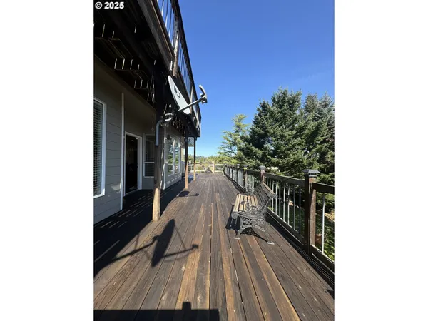 $779,000 | 11782 Southeast Mountain Sun Drive, Clackamas, OR 97015