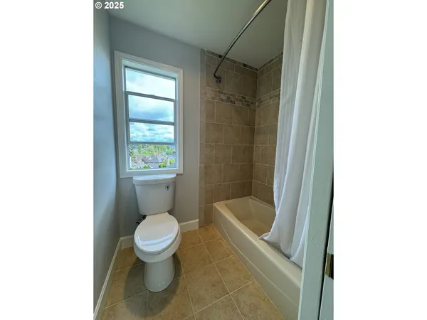 $779,000 | 11782 Southeast Mountain Sun Drive, Clackamas, OR 97015