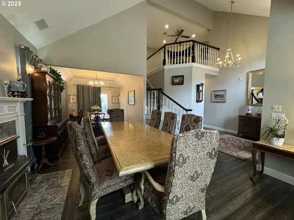 $779,000 | 11782 Southeast Mountain Sun Drive, Clackamas, OR 97015