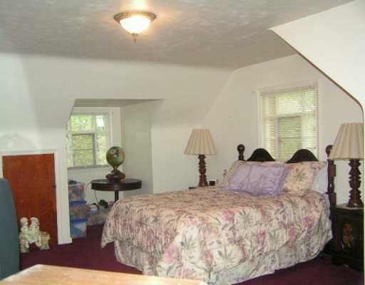 140 Richard Road Wexford, PA 15090 - Photo 6 of 8 Master Bedroom.