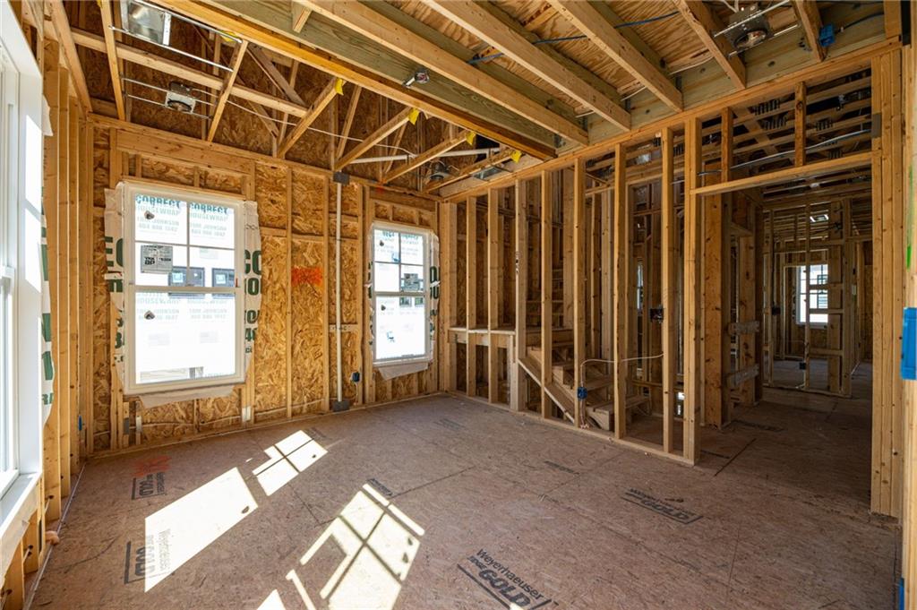 135 Alcovy Terrace Alpharetta, GA 30009 - Photo 23 of 56 an empty room with windows