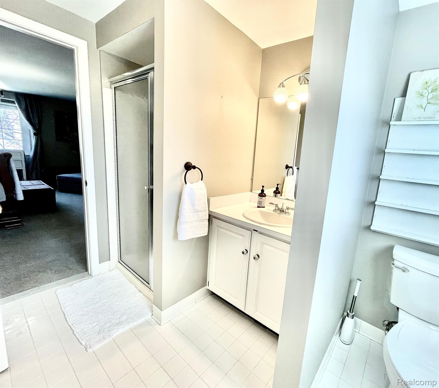 2725 Broadmoor Drive Rochester, MI 48309 - Photo 28 of 60 Primary Ensuite Bath