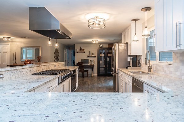 63 Old Stage Road Chelmsford, MA 01824 - Photo 5 of 30 Gallery Image 5