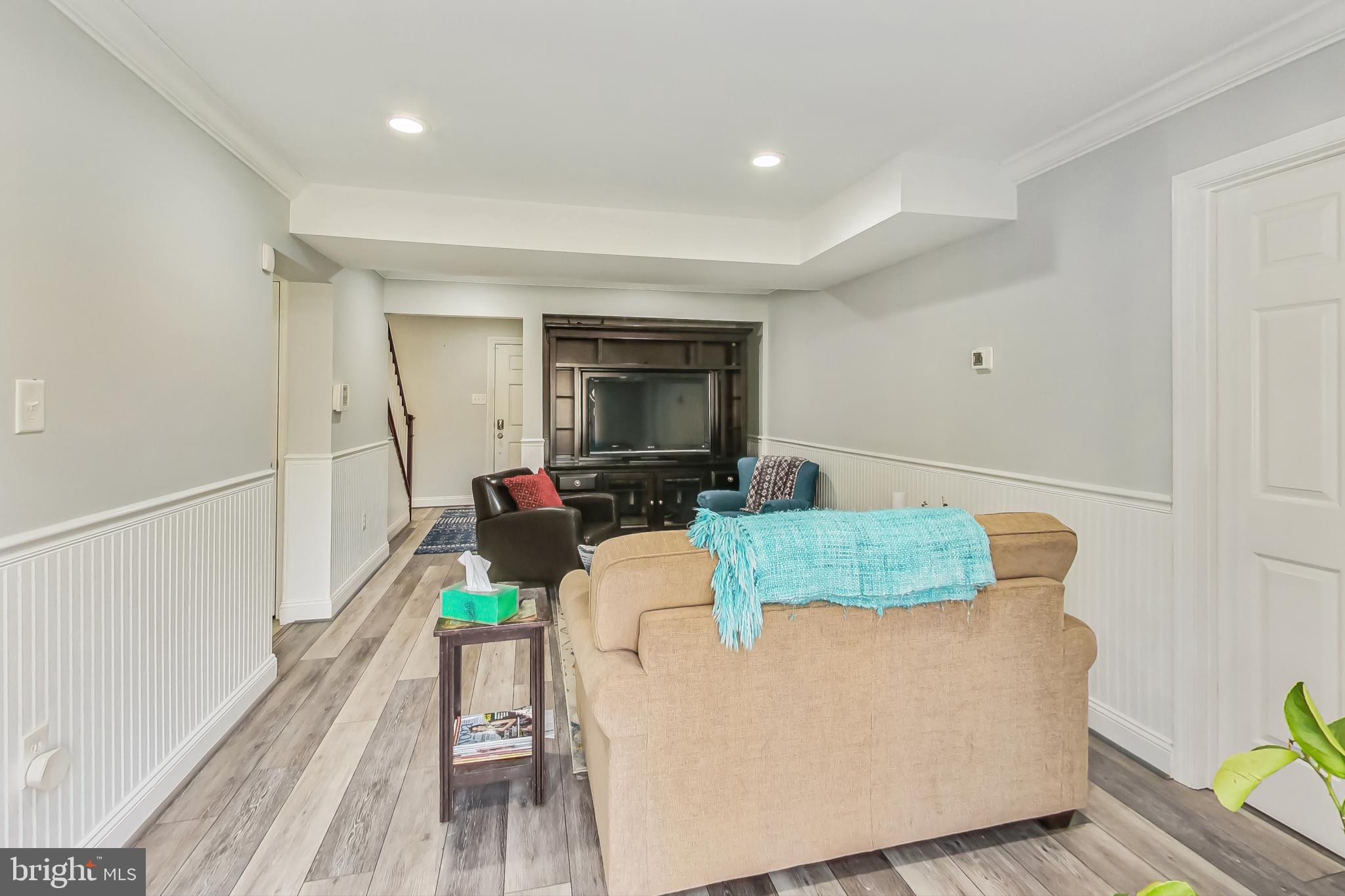 2214 Dairy Farm Road Odenton, MD 21113 - Photo 13 of 36 Family Room
