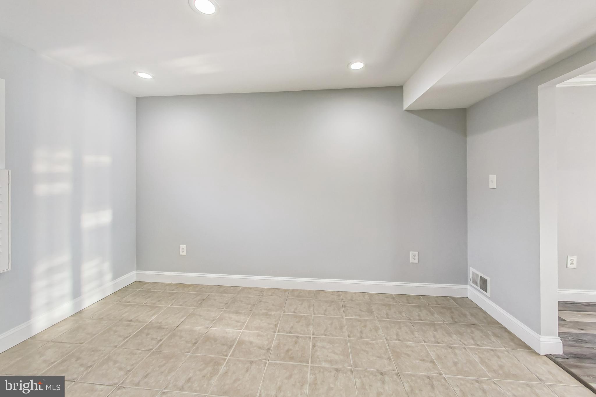 2214 Dairy Farm Road Odenton, MD 21113 - Photo 9 of 36 Dining Area