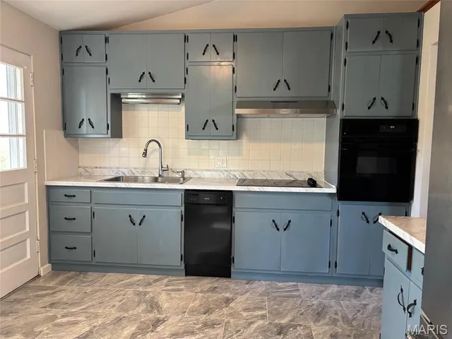 $199,900 | 10 Chamberlain Court, Belleville, IL 62223