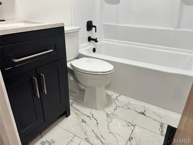 $199,900 | 10 Chamberlain Court, Belleville, IL 62223