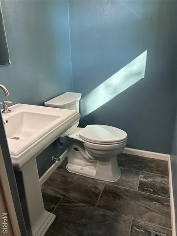 $199,900 | 10 Chamberlain Court, Belleville, IL 62223