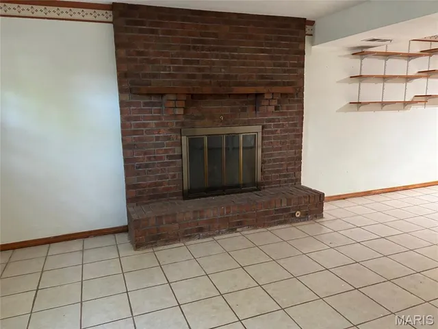 $199,900 | 10 Chamberlain Court, Belleville, IL 62223