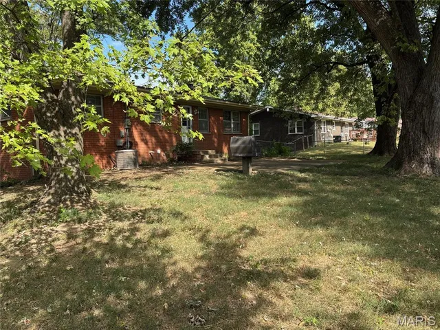 $199,900 | 10 Chamberlain Court, Belleville, IL 62223