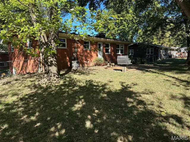 $199,900 | 10 Chamberlain Court, Belleville, IL 62223